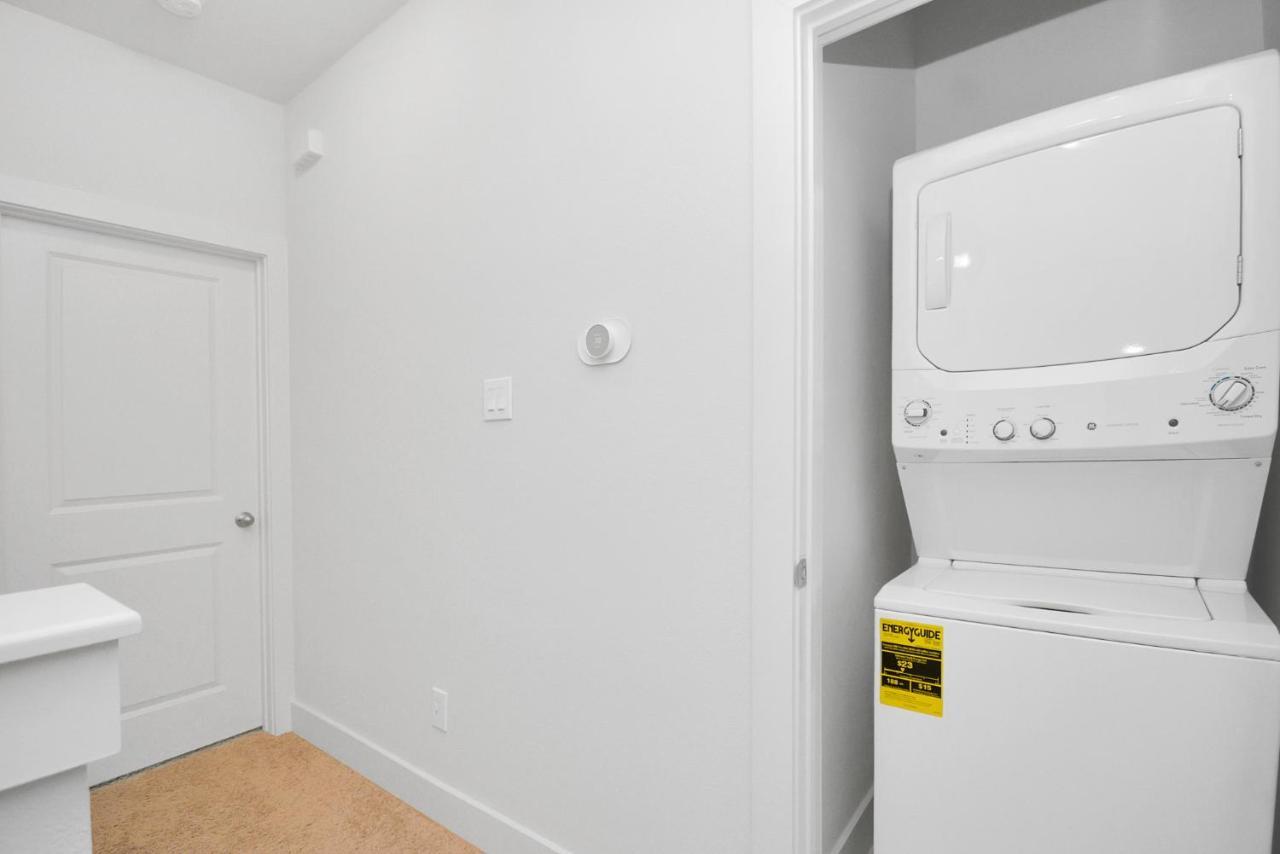 Emerald Palace - New, Modern 3Br Townhome Close To Downtown, Nrg, Med Ctr هيوستن المظهر الخارجي الصورة